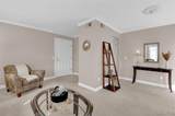 243 Jefferson Avenue - Photo 5