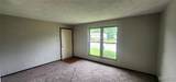 25 Blackburn Manor - Photo 6