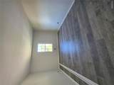 1428 Surrey Lane - Photo 5