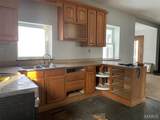 325 Iris Court - Photo 14