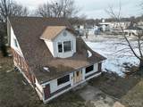 325 Iris Court - Photo 32