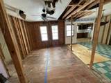 105 Circle Drive - Photo 9