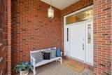 9 Hunters Point - Photo 2