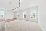 322 Boyle Avenue - Photo 6