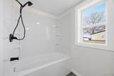 320 Oak Street - Photo 16