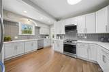 10235 Thorpe Avenue - Photo 8