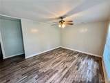 124 Saint James Lane - Photo 10