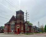 720 Henry Street - Photo 3