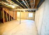 320 Countryshire Drive - Photo 17
