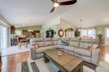 621 Green Tree Meadows Drive - Photo 8