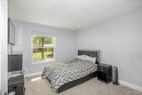 1909 Lakeheights Lane - Photo 24