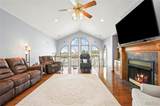 1211 Victoria Crossing - Photo 11