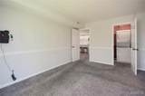 942 Guelbreth Lane - Photo 9