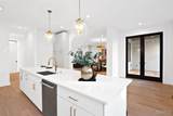 215 Sarah Street - Photo 14