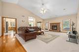 237 Waters Edge Drive - Photo 10