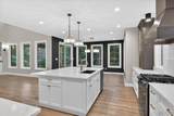 216 Essex Avenue - Photo 16