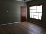 592 Brown Avenue - Photo 3