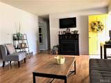 1811 Lawanda Drive - Photo 3
