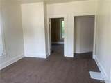 1105 9th Street - Photo 3