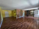 403 Tyler St - Photo 2