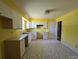 403 Tyler St - Photo 3