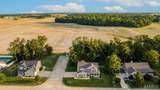 4901 Red Oak Drive - Photo 2
