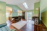 1504 Surrey Lane - Photo 7