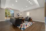 22 Richmond Center Court - Photo 2