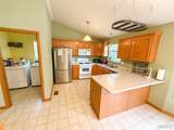 9 Pinebrooke - Photo 17