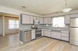 2552 Frank Scott Parkway - Photo 17