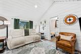 208 Walnut Street - Photo 14