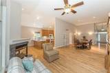 709 Huntwood Terrace - Photo 15