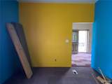 212 Illinois Street - Photo 11