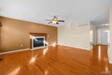2728 Lauren Lake Drive - Photo 9
