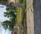923 Center Street - Photo 5
