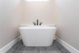 2744 Bristol Way - Photo 34