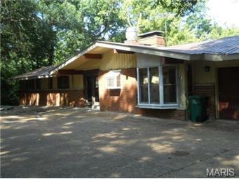 16 Black Oak Drive, St Louis, MO 63127 (#12045472) :: Walker Real Estate Team