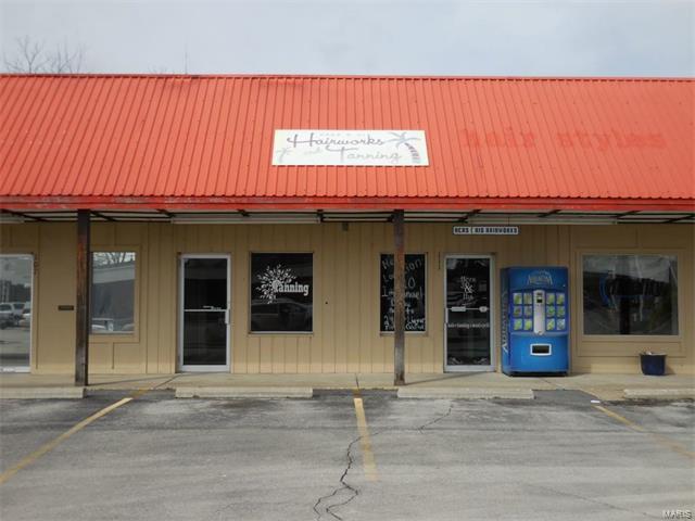 111 Circle Drive - Photo 1