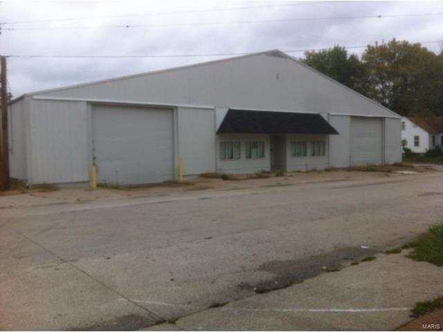 111 Clement - Photo 1