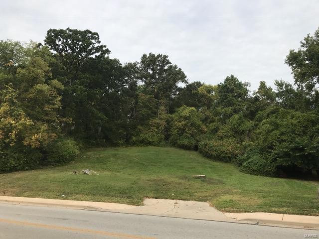 902 Forest Avenue - Photo 1