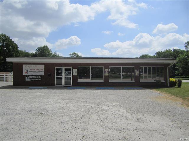 841 Wabash Avenue - Photo 1
