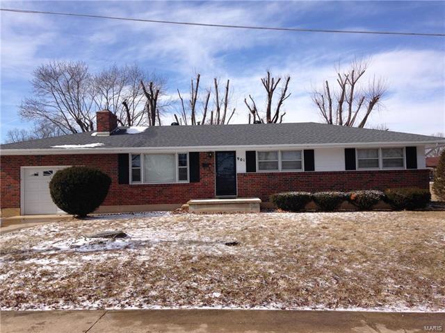 901 Henderson - Photo 1