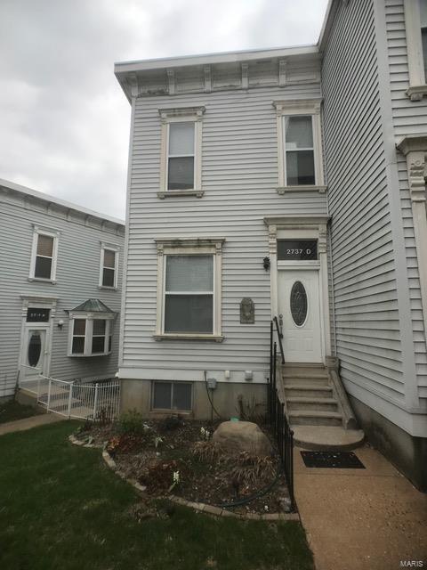 2737 Park Avenue - Photo 1