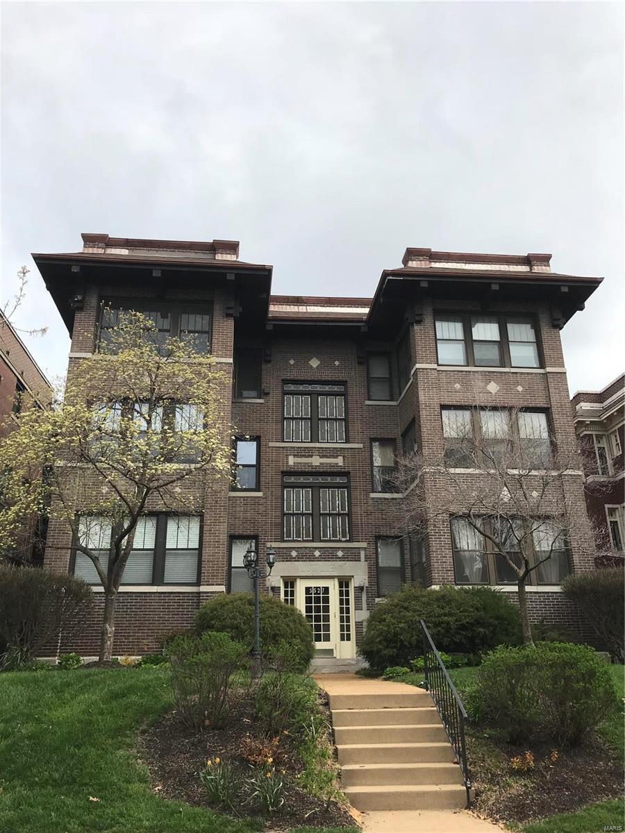 5527 Waterman - Photo 1