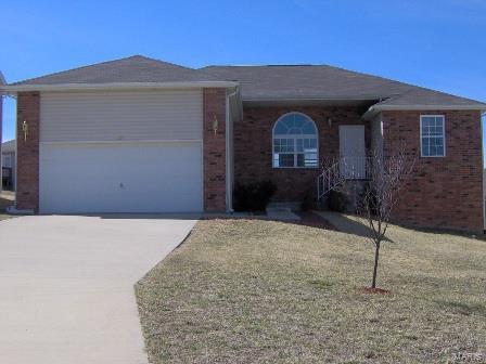 105 Hillcrest Court - Photo 1