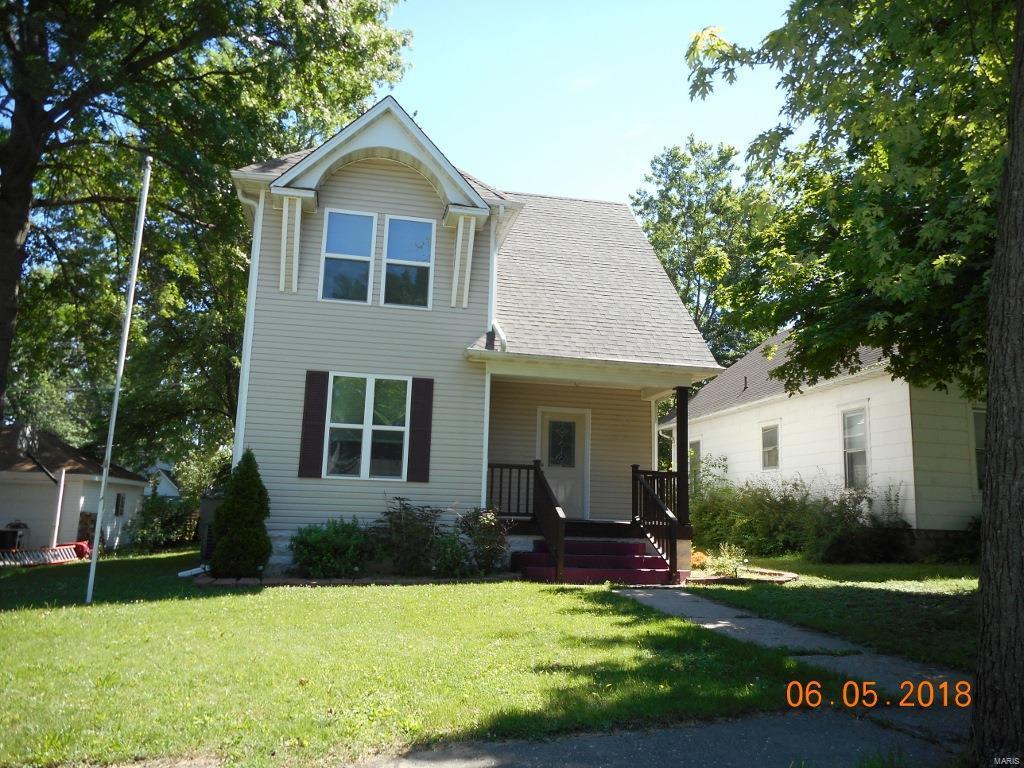 215 Oak Street - Photo 1