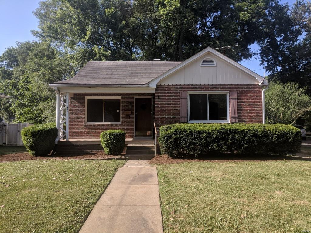 28 38th Street - Photo 1