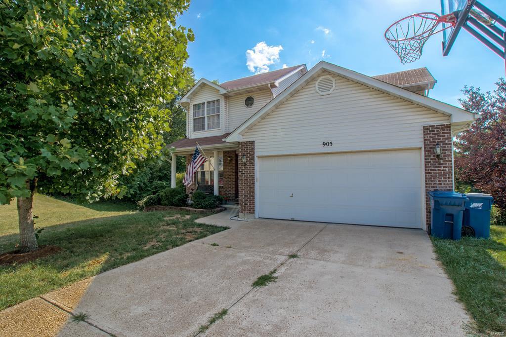 905 Falcon Drive - Photo 1