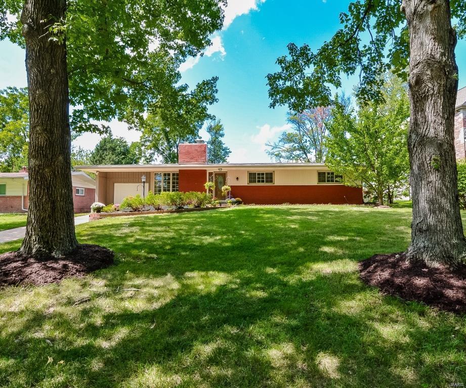 819 Renee Lane - Photo 1