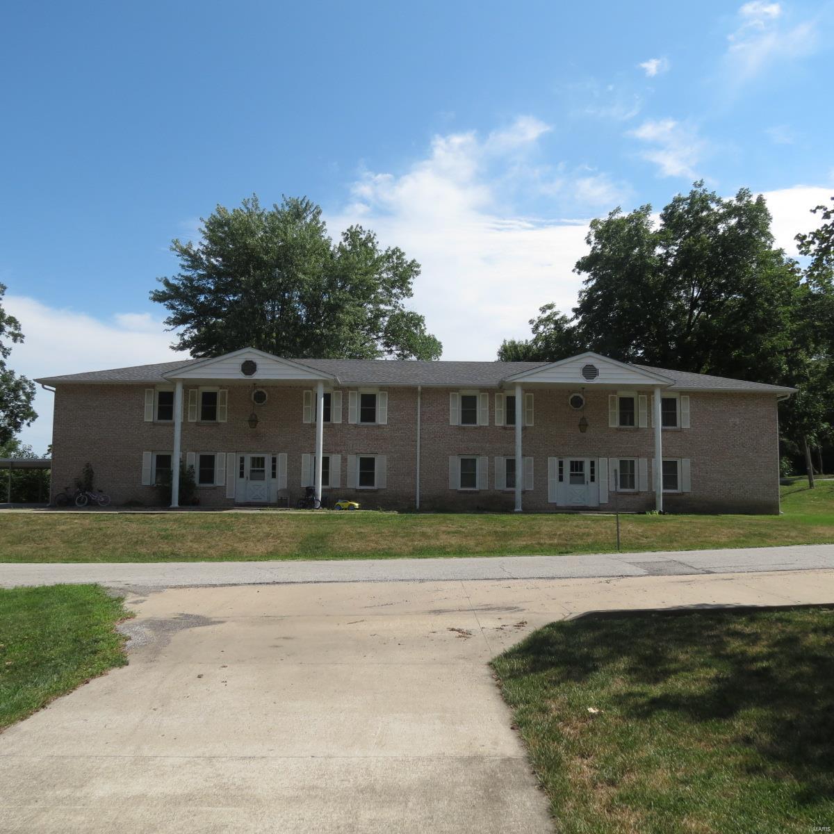 501 6th Street - Photo 1